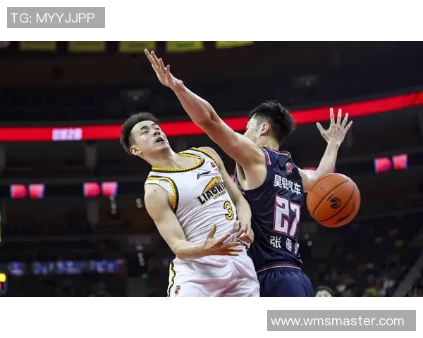 2019年CBA精彩对决新疆队与广东队直播回顾与精彩瞬间分析