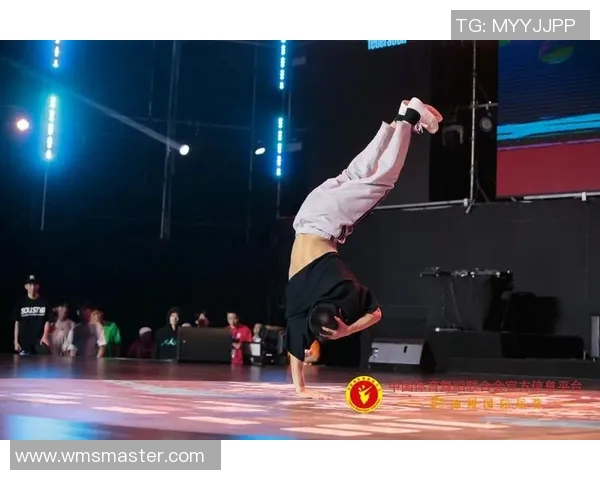 南京街舞队在世界攀岩锦标赛中的精彩表现与成长历程回顾