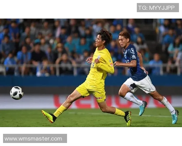 山神山形与长崎航海的激烈对决揭示足球战术与团队精神的较量 山神山形与长崎航海的激烈对决揭示足球战术与团队精神的较量