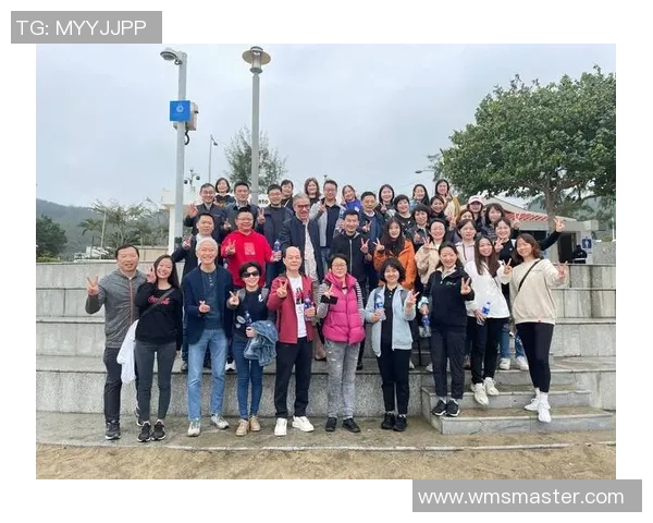 深圳足球队在全国锦标赛中的团队协作表现分析与点评 深圳足球队在全国锦标赛中的团队协作表现分析与点评